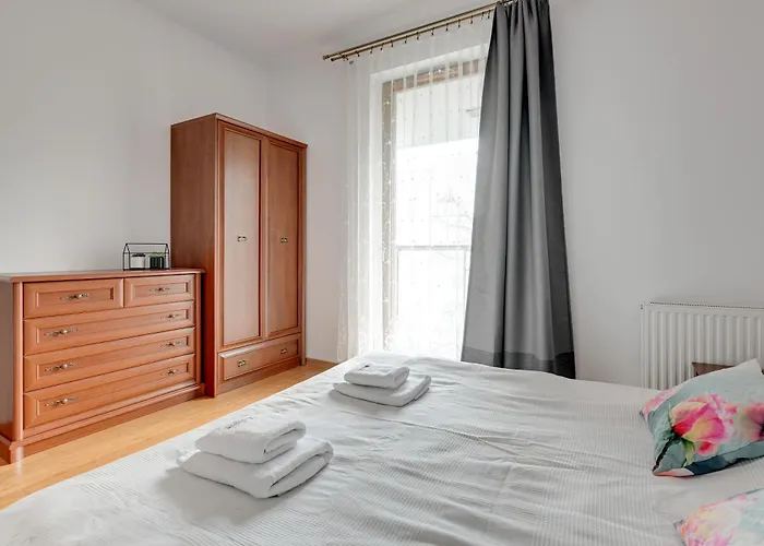 Dom & House - Nadmorski Dwor Апартаменты Гданьск