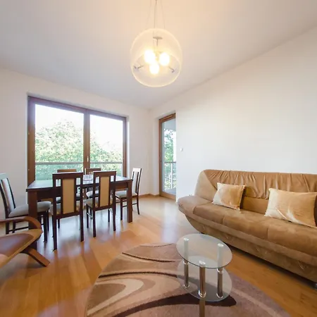 Dom & House - Nadmorski Dwor * グダニスク