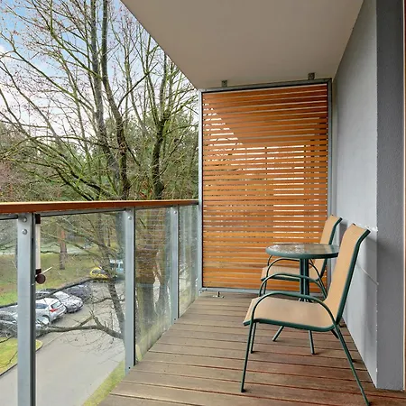 Dom & House - Nadmorski Dwor アパート *